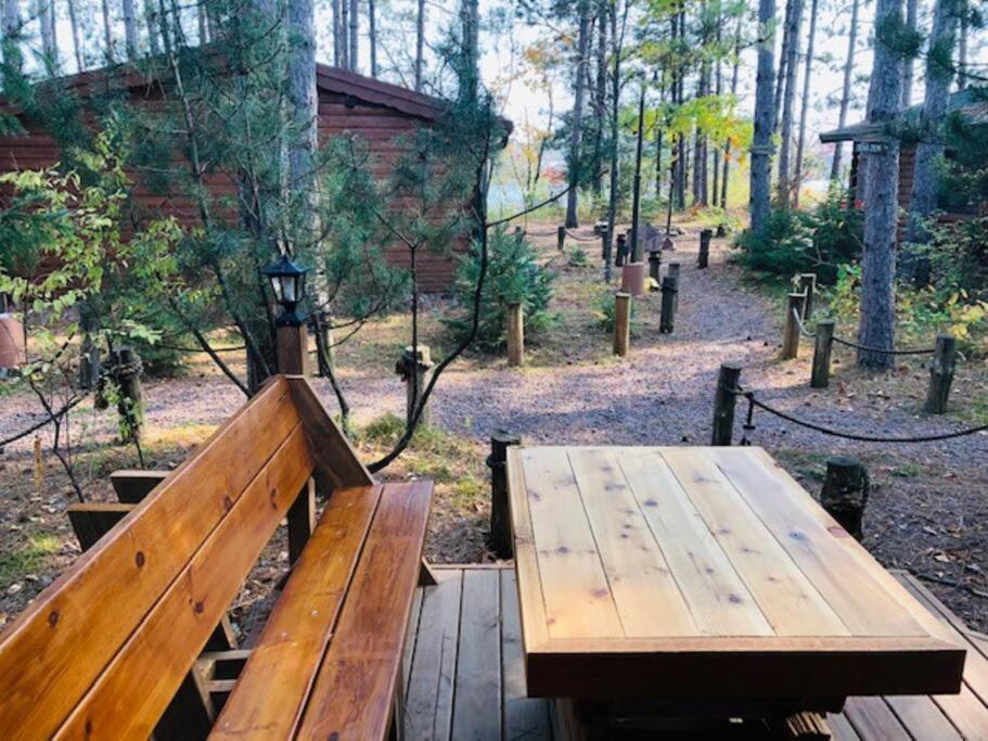 Honeybear Hideaway Cabin Hayward Exterior photo